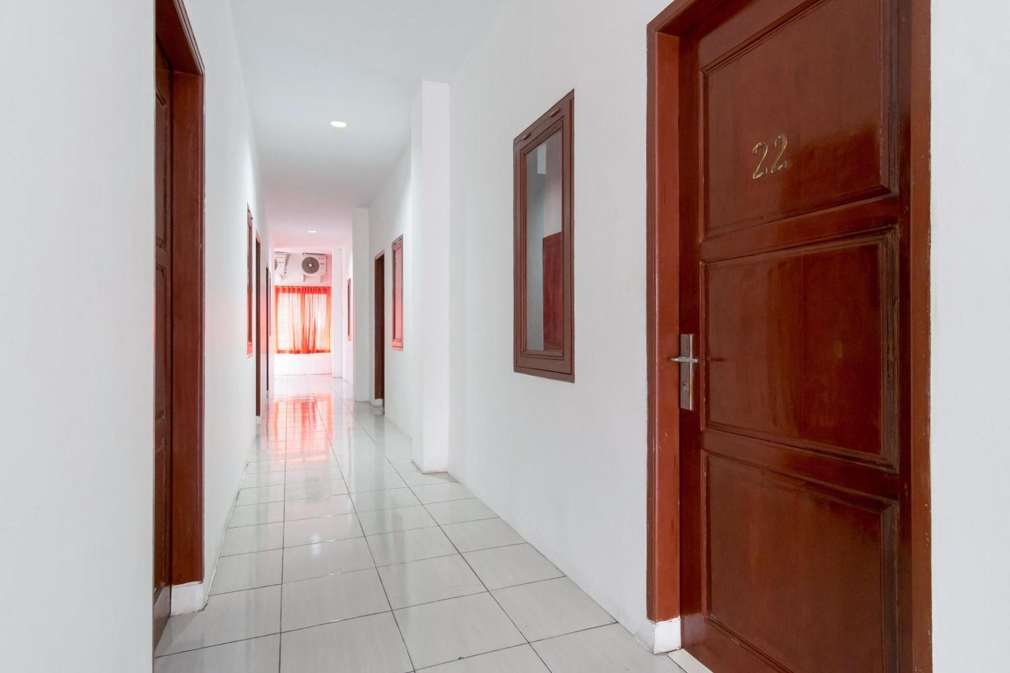 Oyo 622 Bakti Homestay Medan Exterior photo