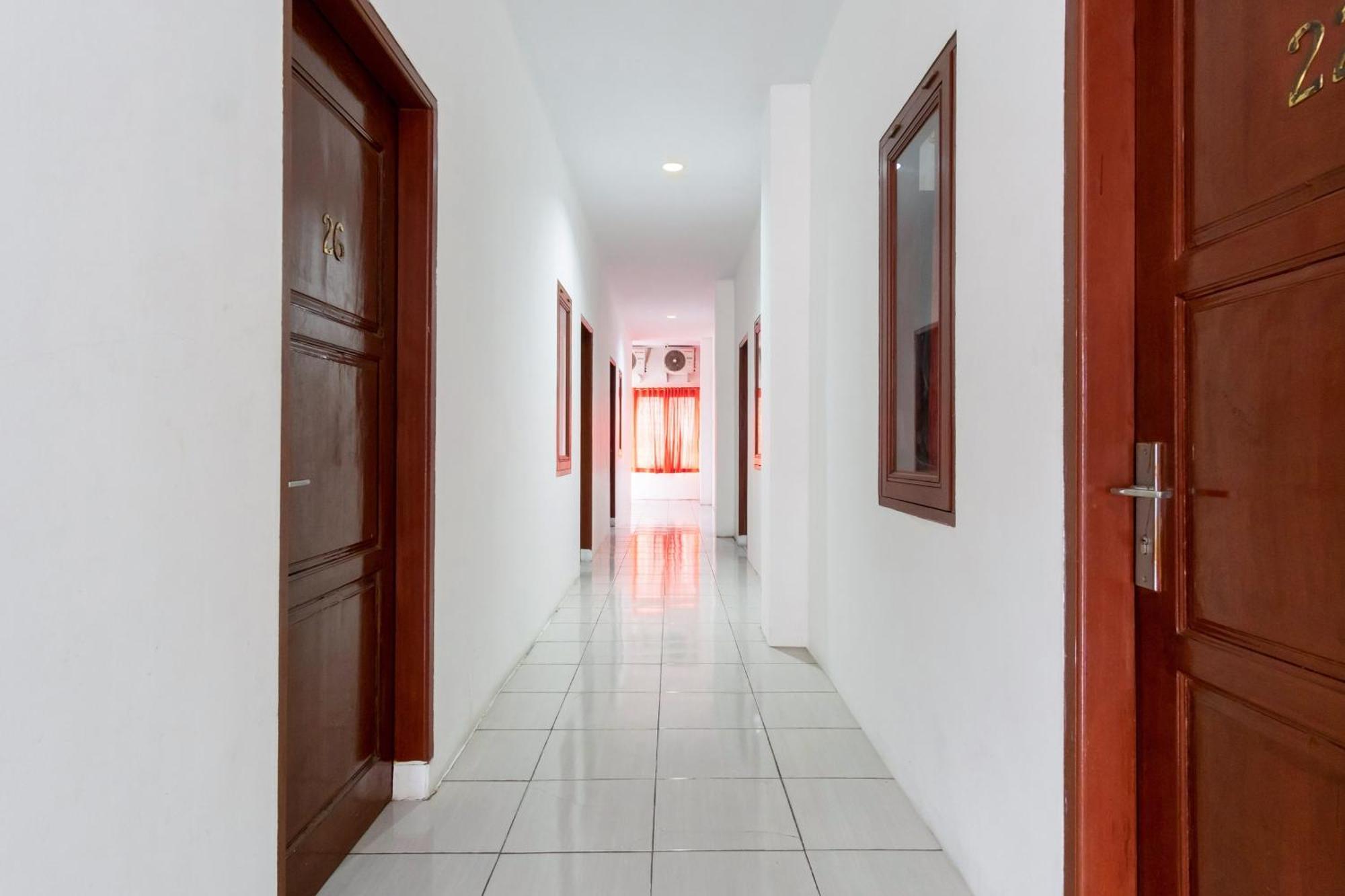 Oyo 622 Bakti Homestay Medan Exterior photo